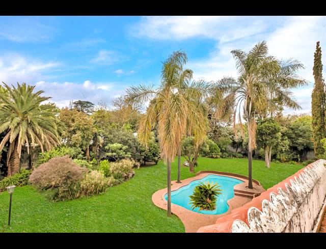 6 BEDROOM HOUSE FOR SALE IN DUNKELD